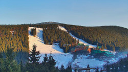 Panorama Jižní svahy, Hotel, Nástup 