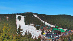 Panorama Jižní svahy, Hotel, Nástup