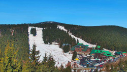 Panorama Jižní svahy, Hotel, Nástup