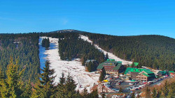 Panorama Jižní svahy, Hotel, Nástup