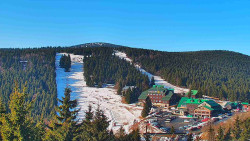 Panorama Jižní svahy, Hotel, Nástup