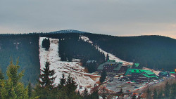 Panorama Jižní svahy, Hotel, Nástup 