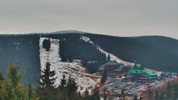 Panorama Jižní svahy, Hotel, Nástup 
