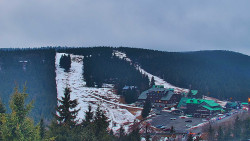 Panorama Jižní svahy, Hotel, Nástup