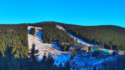 Panorama Jižní svahy, Hotel, Nástup 