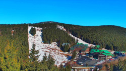 Panorama Jižní svahy, Hotel, Nástup 