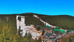 Panorama Jižní svahy, Hotel, Nástup