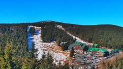 Panorama Jižní svahy, Hotel, Nástup