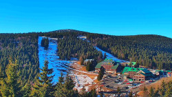 Panorama Jižní svahy, Hotel, Nástup 