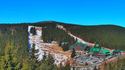 Panorama Jižní svahy, Hotel, Nástup