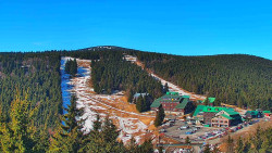 Panorama Jižní svahy, Hotel, Nástup