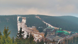 Panorama Jižní svahy, Hotel, Nástup 