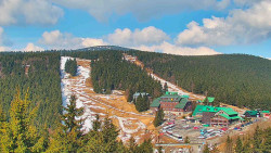 Panorama Jižní svahy, Hotel, Nástup 