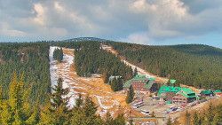 Panorama Jižní svahy, Hotel, Nástup