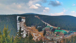 Panorama Jižní svahy, Hotel, Nástup 