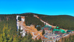 Panorama Jižní svahy, Hotel, Nástup 