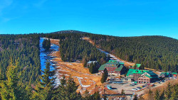 Panorama Jižní svahy, Hotel, Nástup 