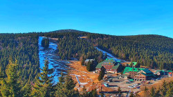 Panorama Jižní svahy, Hotel, Nástup 