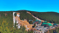 Panorama Jižní svahy, Hotel, Nástup 