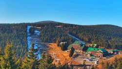 Panorama Jižní svahy, Hotel, Nástup 