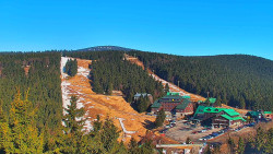 Panorama Jižní svahy, Hotel, Nástup 