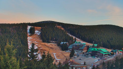Panorama Jižní svahy, Hotel, Nástup 