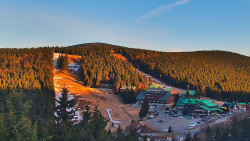 Panorama Jižní svahy, Hotel, Nástup 