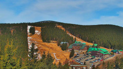 Panorama Jižní svahy, Hotel, Nástup 