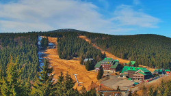 Panorama Jižní svahy, Hotel, Nástup 