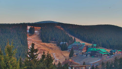 Panorama Jižní svahy, Hotel, Nástup 