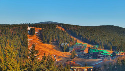 Panorama Jižní svahy, Hotel, Nástup 