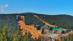 Panorama Jižní svahy, Hotel, Nástup 