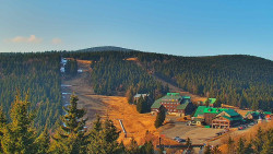 Panorama Jižní svahy, Hotel, Nástup 
