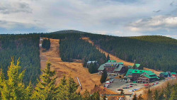 Panorama Jižní svahy, Hotel, Nástup 