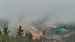 Panorama Jižní svahy, Hotel, Nástup