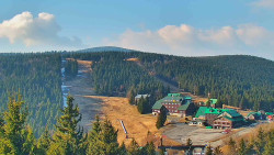 Panorama Jižní svahy, Hotel, Nástup 
