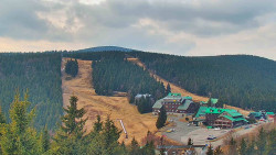 Panorama Jižní svahy, Hotel, Nástup 