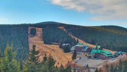 Panorama Jižní svahy, Hotel, Nástup