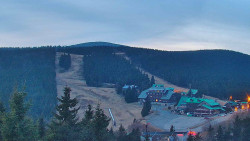 Panorama Jižní svahy, Hotel, Nástup 