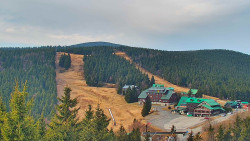 Panorama Jižní svahy, Hotel, Nástup 