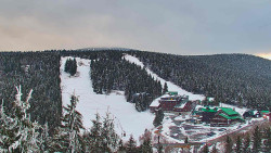 Panorama Jižní svahy, Hotel, Nástup 