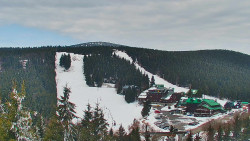 Panorama Jižní svahy, Hotel, Nástup 