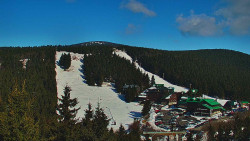 Panorama Jižní svahy, Hotel, Nástup 