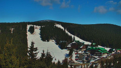 Panorama Jižní svahy, Hotel, Nástup 