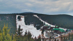 Panorama Jižní svahy, Hotel, Nástup 