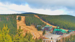 Panorama Jižní svahy, Hotel, Nástup