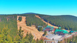 Panorama Jižní svahy, Hotel, Nástup