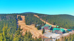 Panorama Jižní svahy, Hotel, Nástup