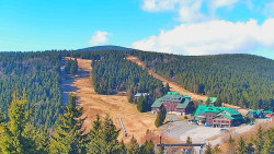 Panorama Jižní svahy, Hotel, Nástup 