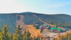 Panorama Jižní svahy, Hotel, Nástup